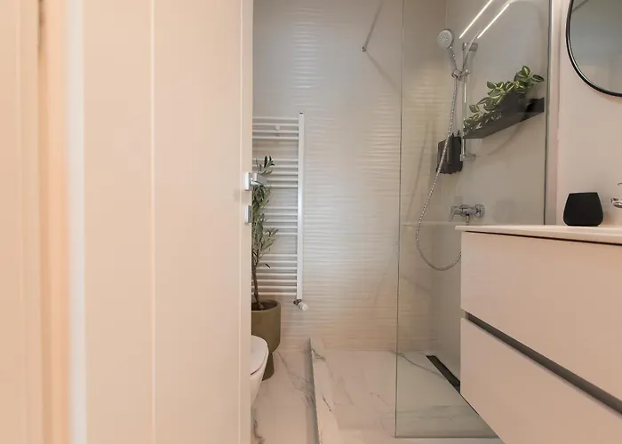 Ivory Design With Balcony By Blvd 36b5 - Free Parking Bucharest