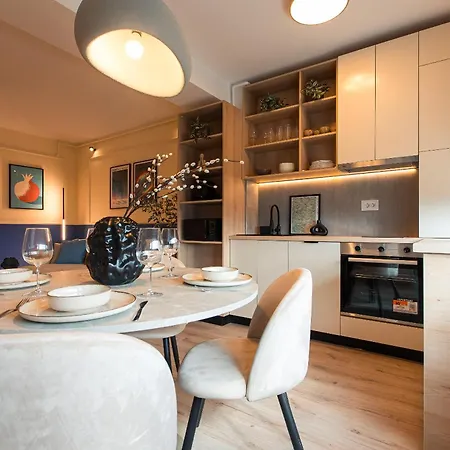 Appartamento Ivory Design With Balcony By Blvd 36b5 - Free Parking Bucarest