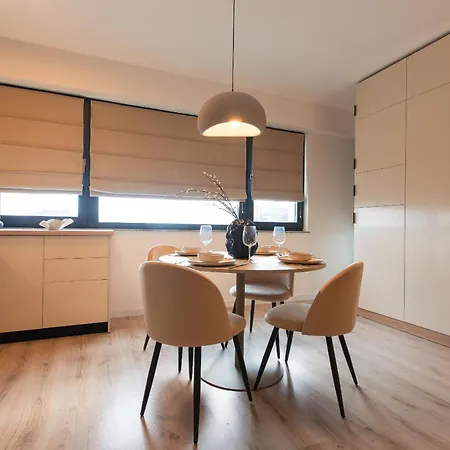 Appartamento Ivory Design With Balcony By Blvd 36b5 - Free Parking