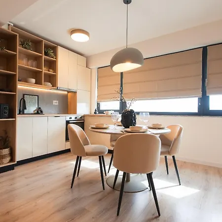 Ivory 36B5 Apartment