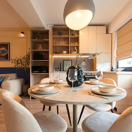 Ivory 36B5 Apartment